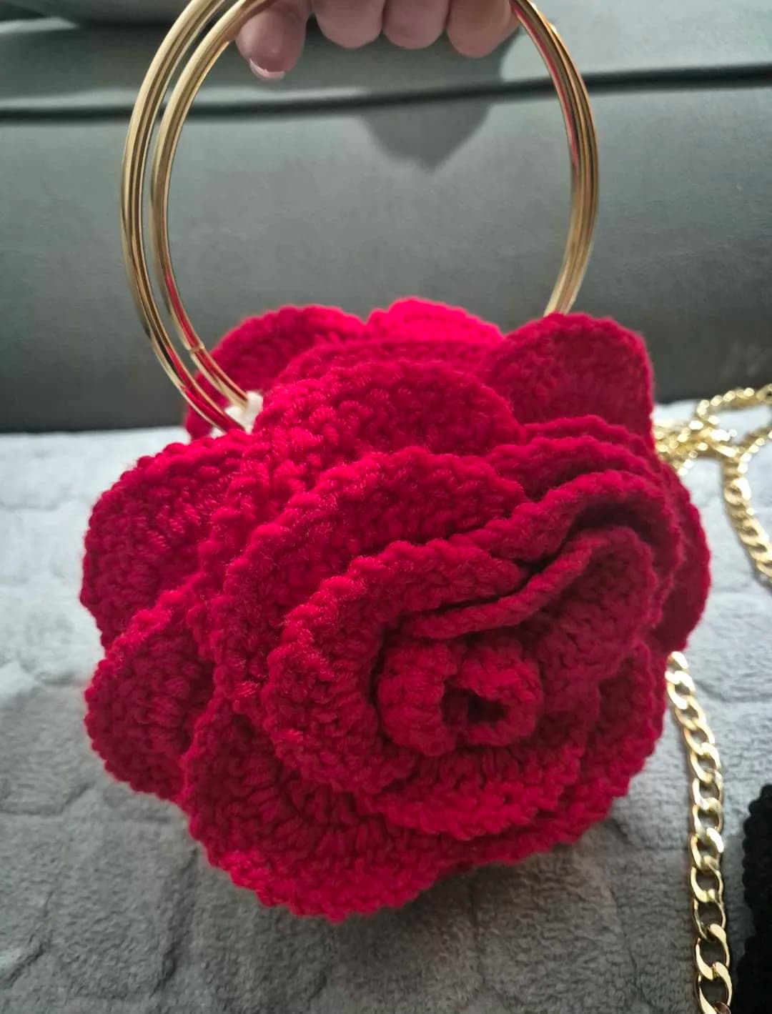 Çelësa handmade ne forme trendafili e kuqe dhe e zeze — foto 2