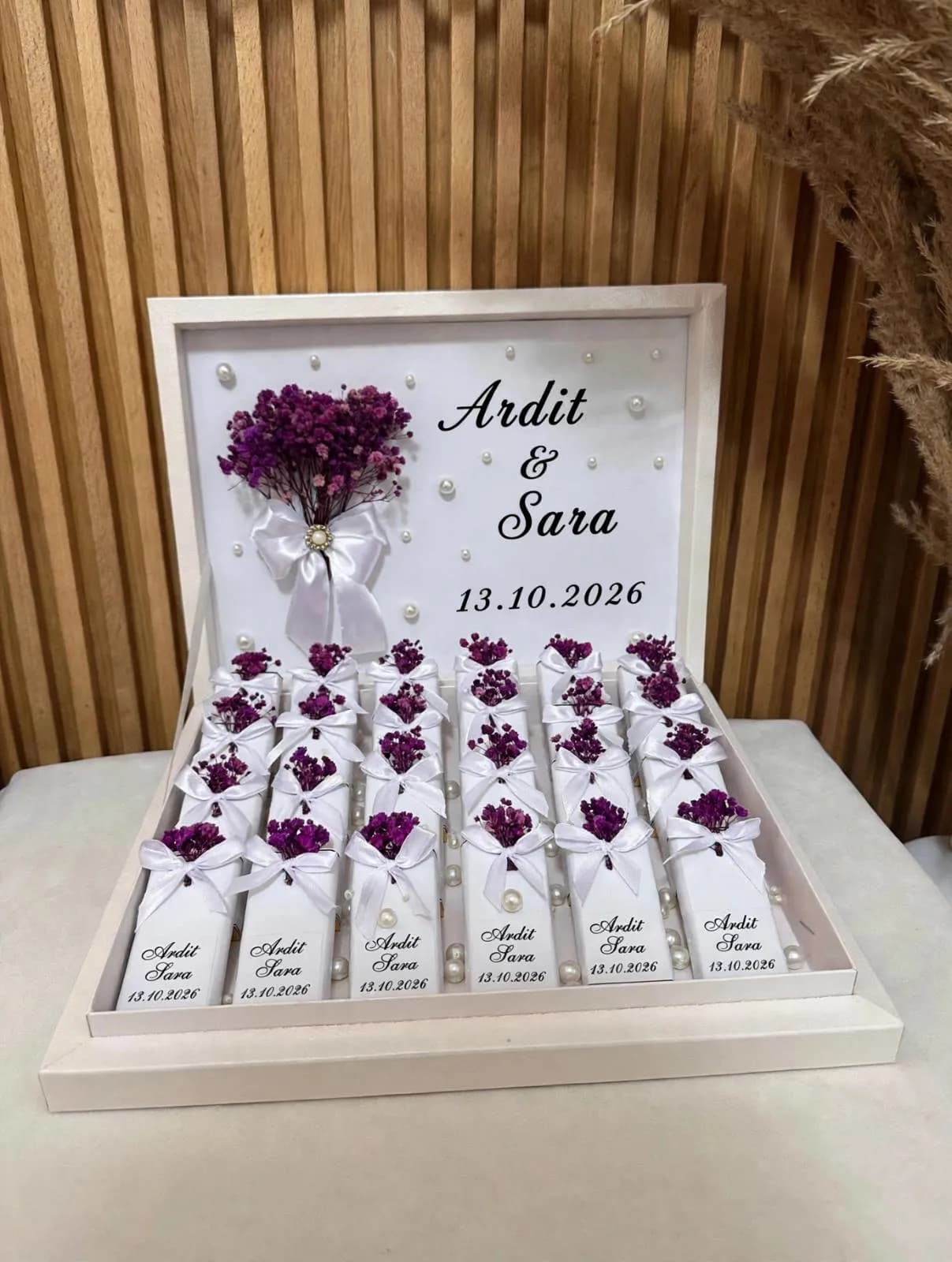 Kuti Dhuratash Nuse me Lule të Thata - Ardit & Sara — foto 1