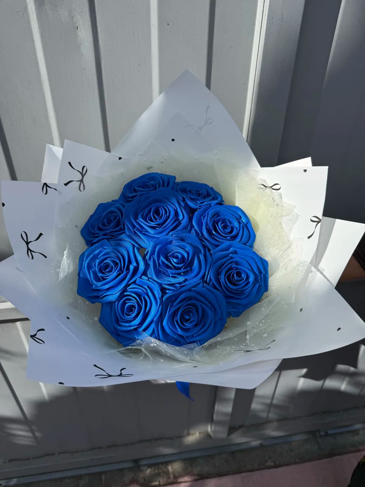 Buqe me Trëndafile Blu sateni — foto 3