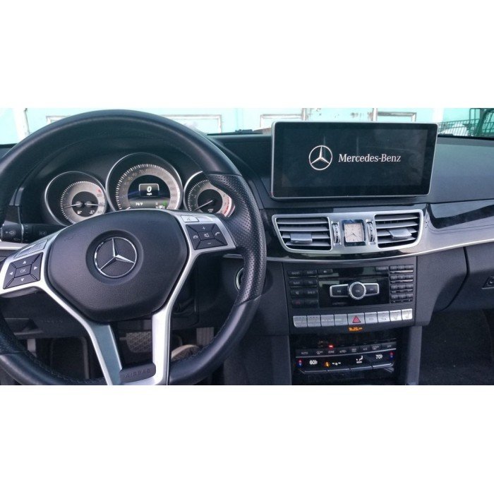 Kasetofon per Benz W212