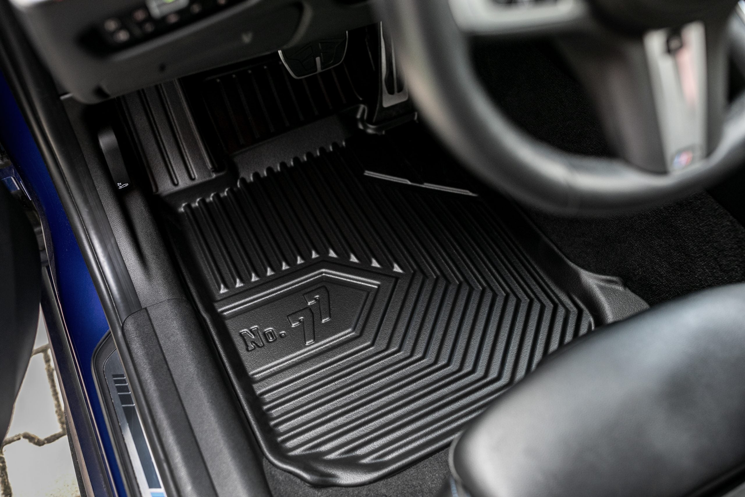 Tapet Këmbësh No.77 Audi Q7 II / Q8